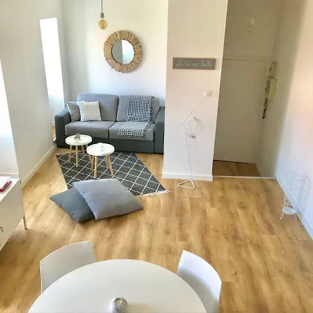 Les Bateliers Apartment *